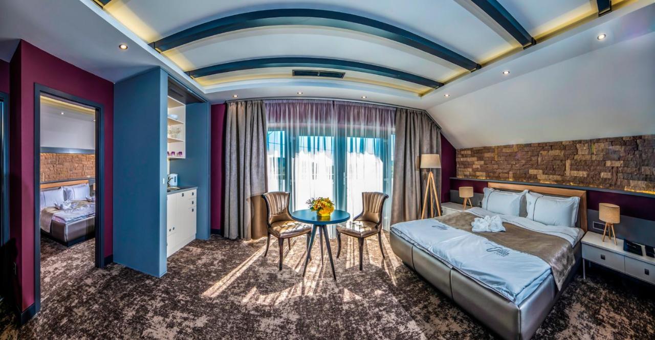 Villa Cuvee เอ็กแกร์ซาโลก ภายนอก รูปภาพ